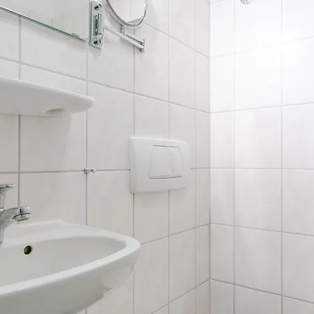 アパート 502, Seepark *